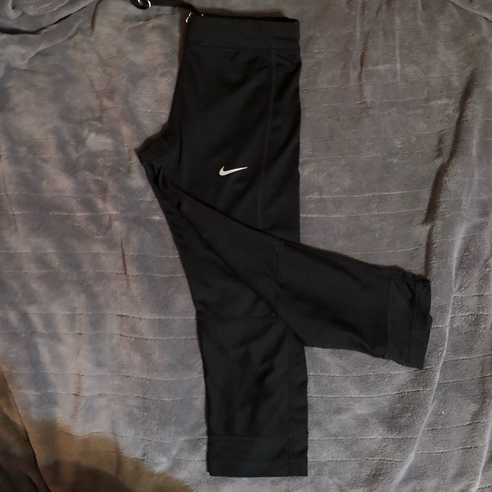 Nike Crop Leggings